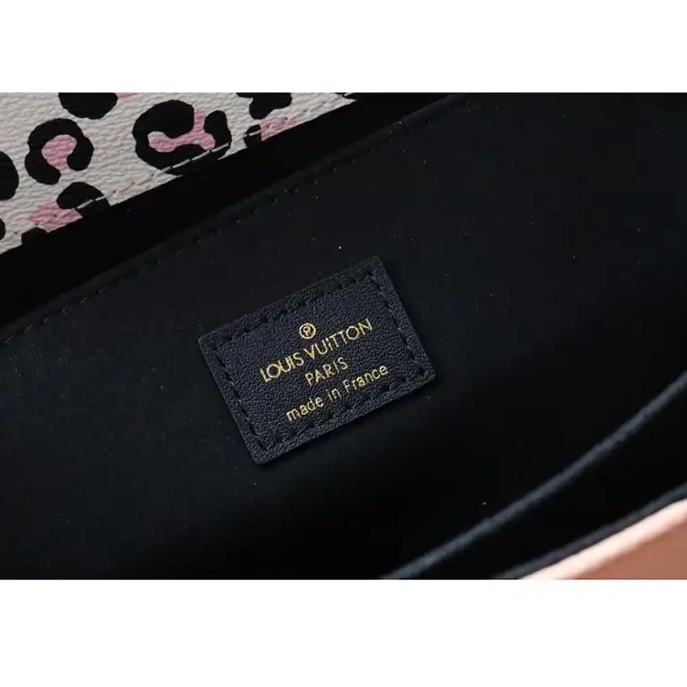 Bags 2107YA0134 LV 0707